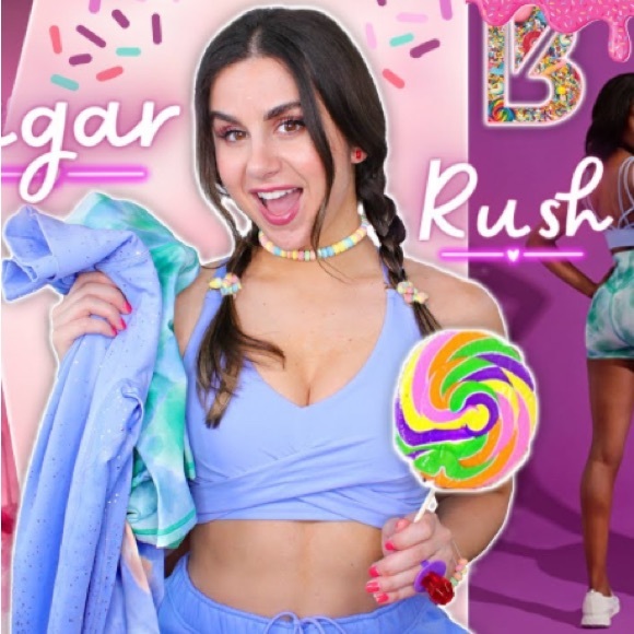 Periwinkle Blue Sugar Rush Candy Wrap Sports Bra 💙 BuffBunny 💙 Medium ➡️ NEW - Picture 1 of 16